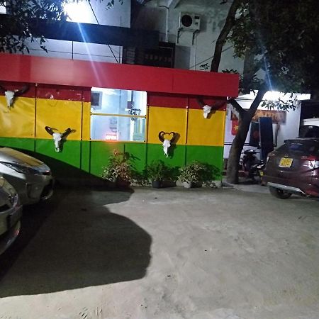 Selahn Inn Katunayaka Dış mekan fotoğraf
