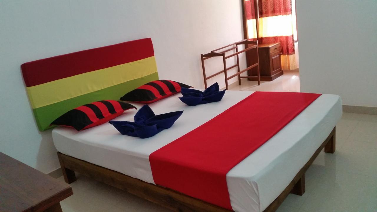Selahn Inn Katunayaka Dış mekan fotoğraf